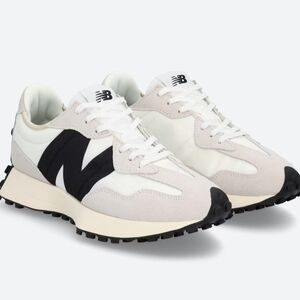 New Balance Women's Sneakers in Cream and Black